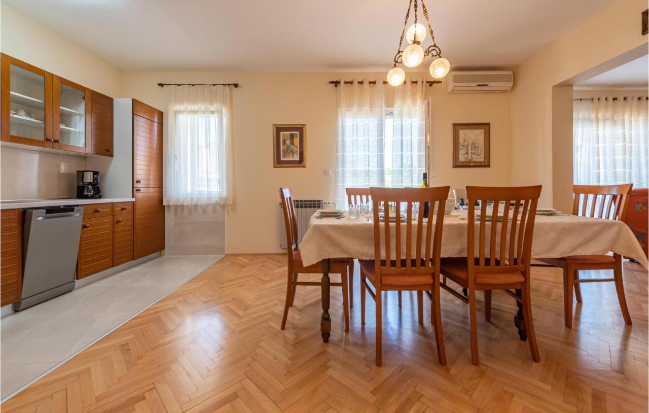 Cozy Apartment In Zadar With Wifi Exterior foto